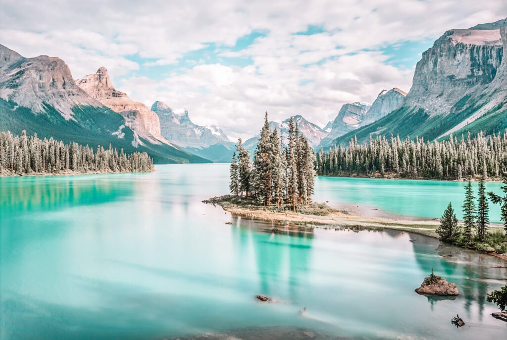 Solo Female Travel in Canada -Jasper National Park, Alberta